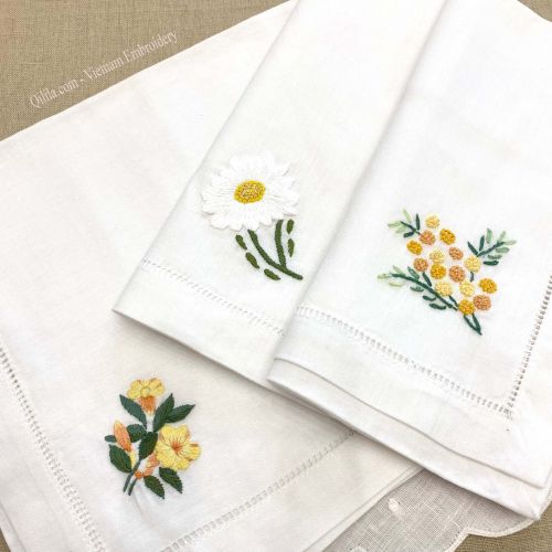 Yellow Floral Embroidered Hemstitch Border Cotton/Linen Dinner Table Napkins